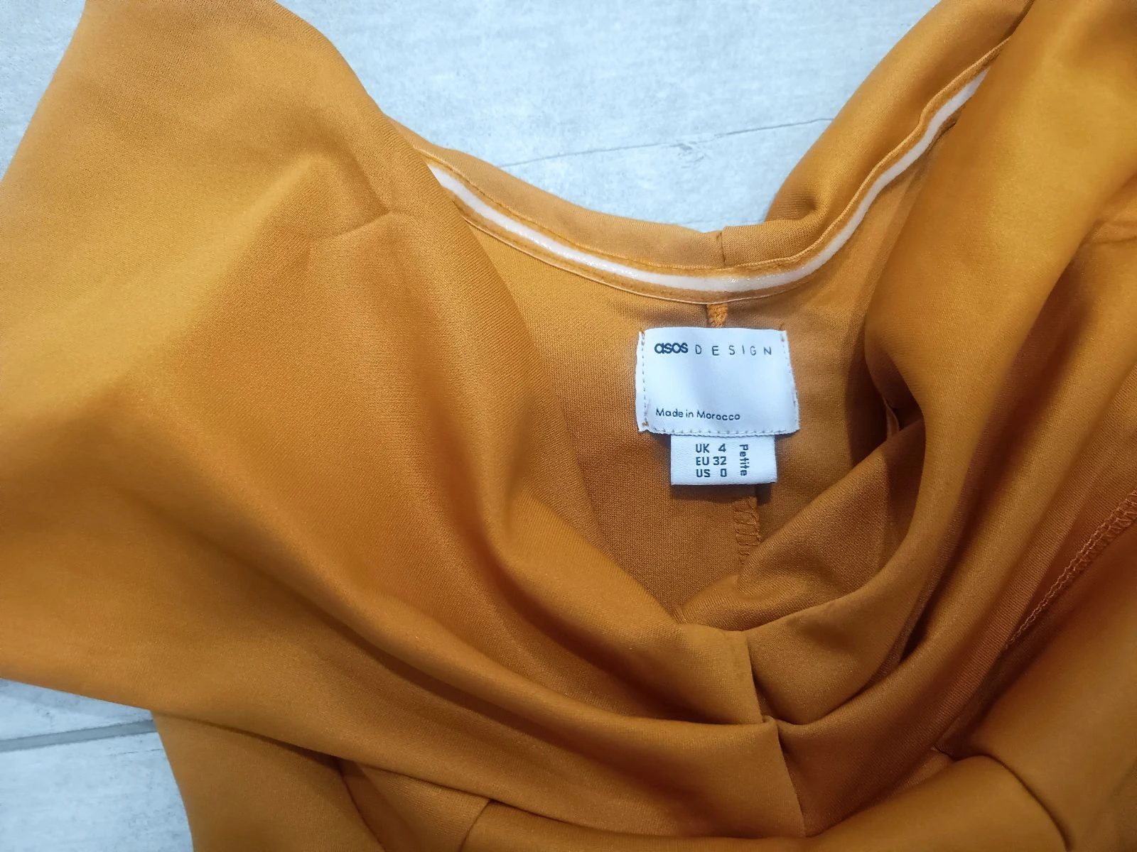 Vestido corto talla petite – photo 5